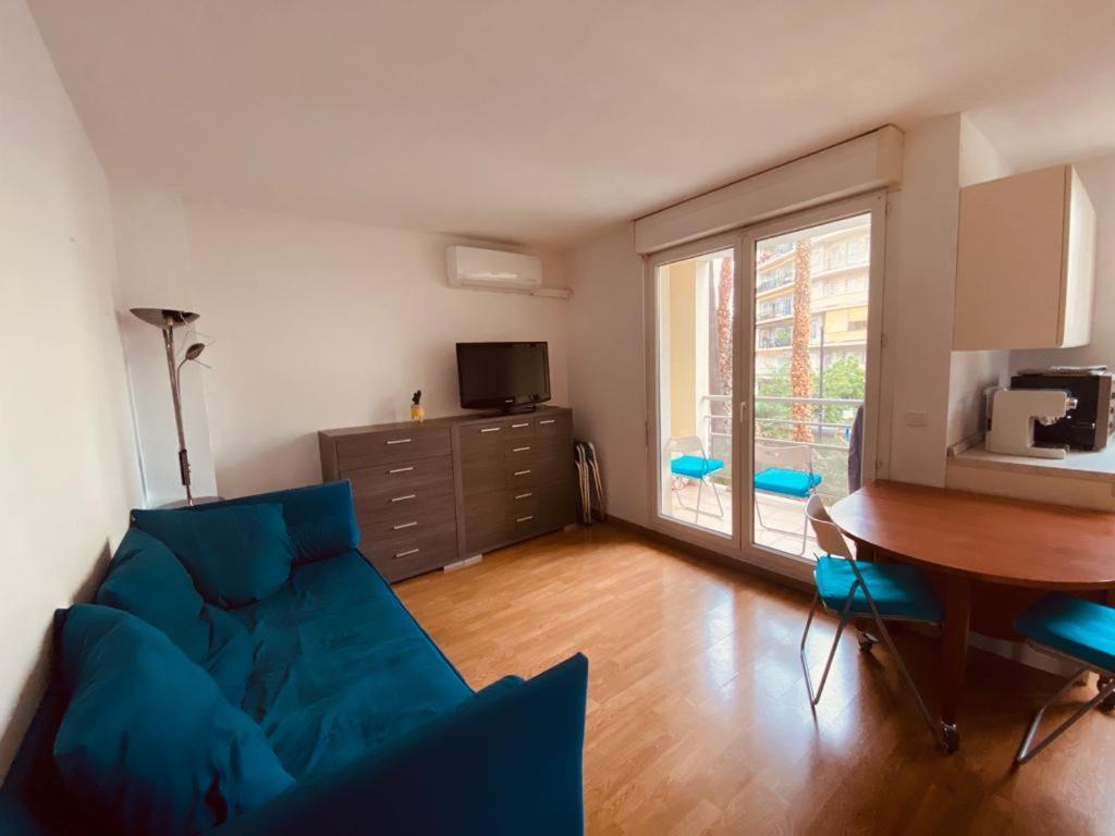 Apartamento Pretty Flat 2Mn From Beach Niza Exterior foto
